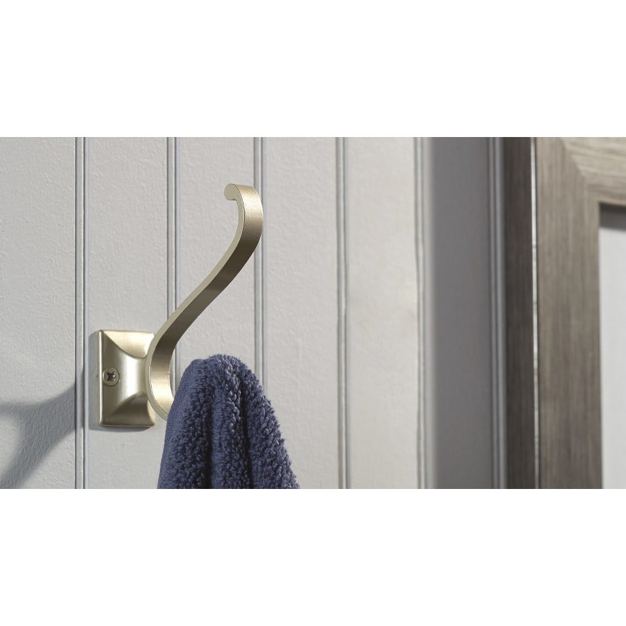 richelieu-bp92421184-matte-nickel-alternate-view-385 richelieu-bp92421184-matte-nickel-alternate-view-385