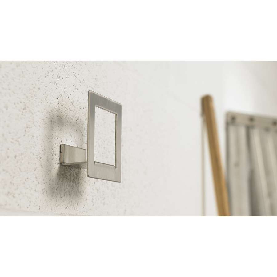 richelieu-rh1493011195-brushed-nickel-alternate-view-656