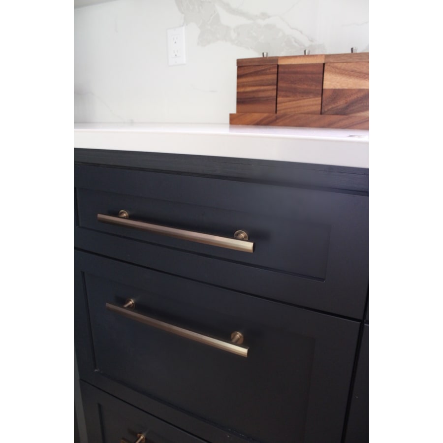 schaub-and-company-563-heathrow-kitchen-260 schaub-and-company-563-heathrow-kitchen-260