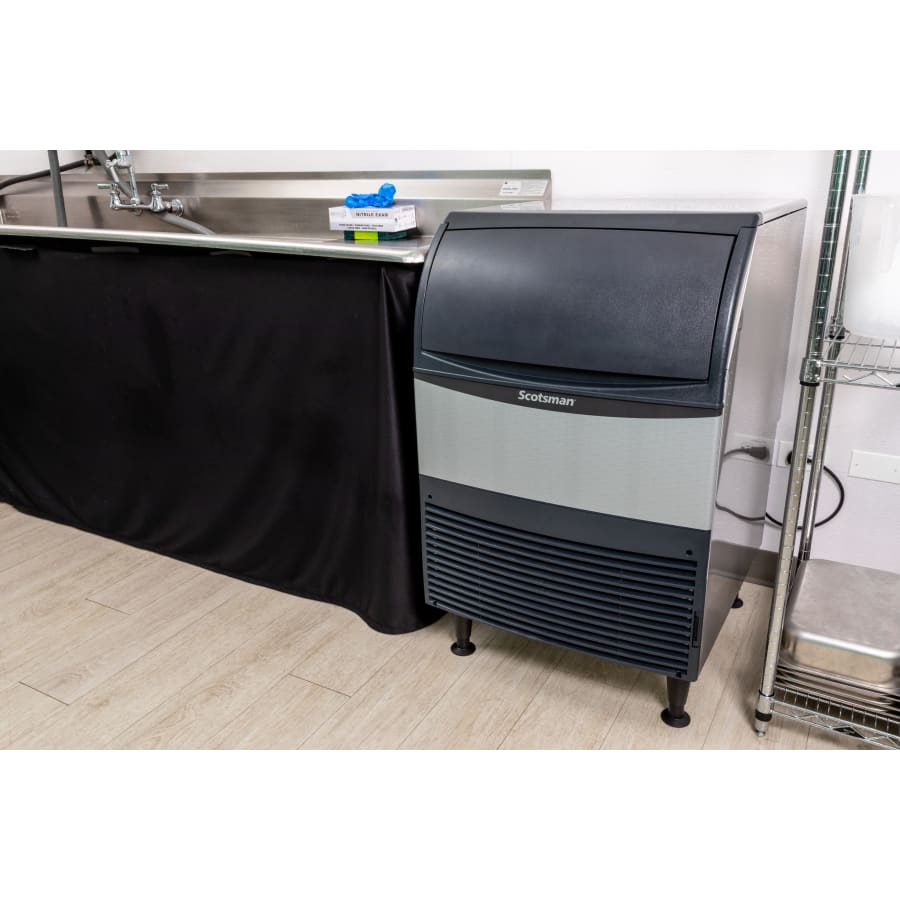 24inuc_lab_angled 24inuc_lab_angled