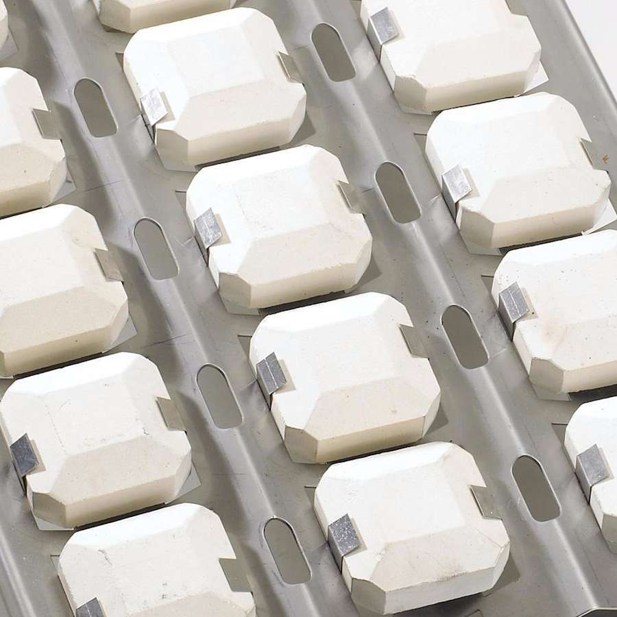 sedona-by-lynx-l600f-ng-ceramic-briquettes-35