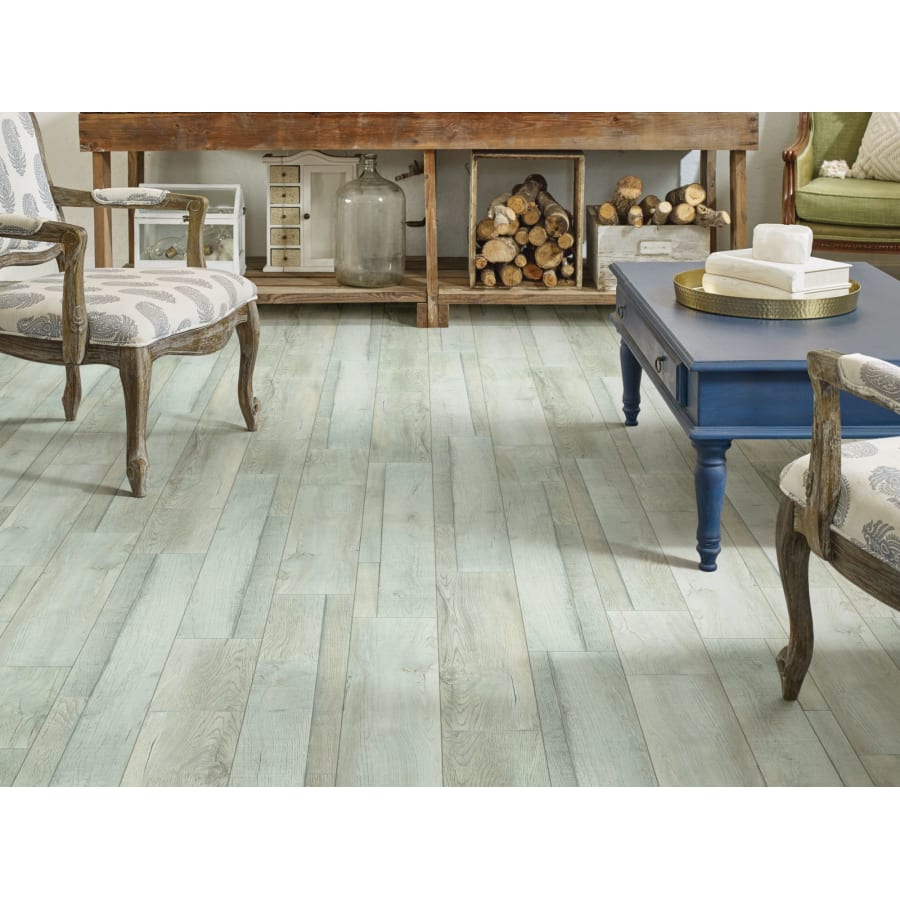 shaw-2001v-lifestyle-3 shaw-2001v-lifestyle-3