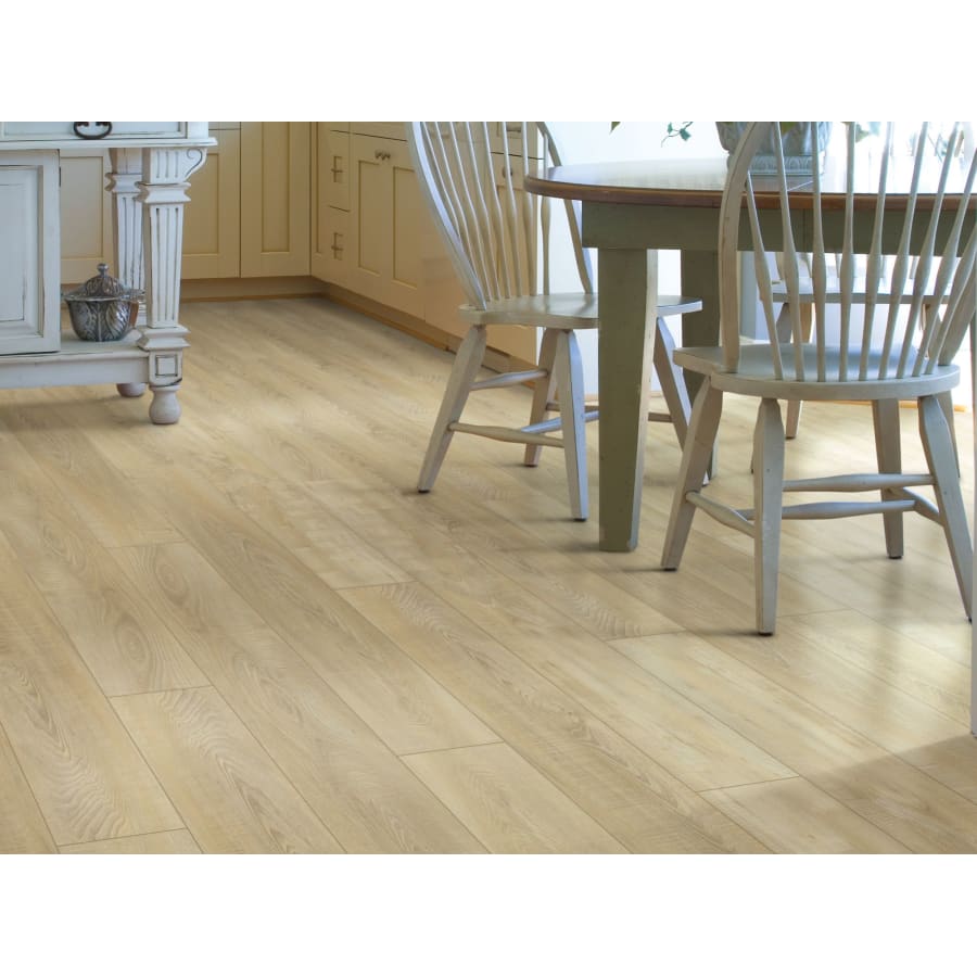 shaw-2001v-lifestyle-5 shaw-2001v-lifestyle-5