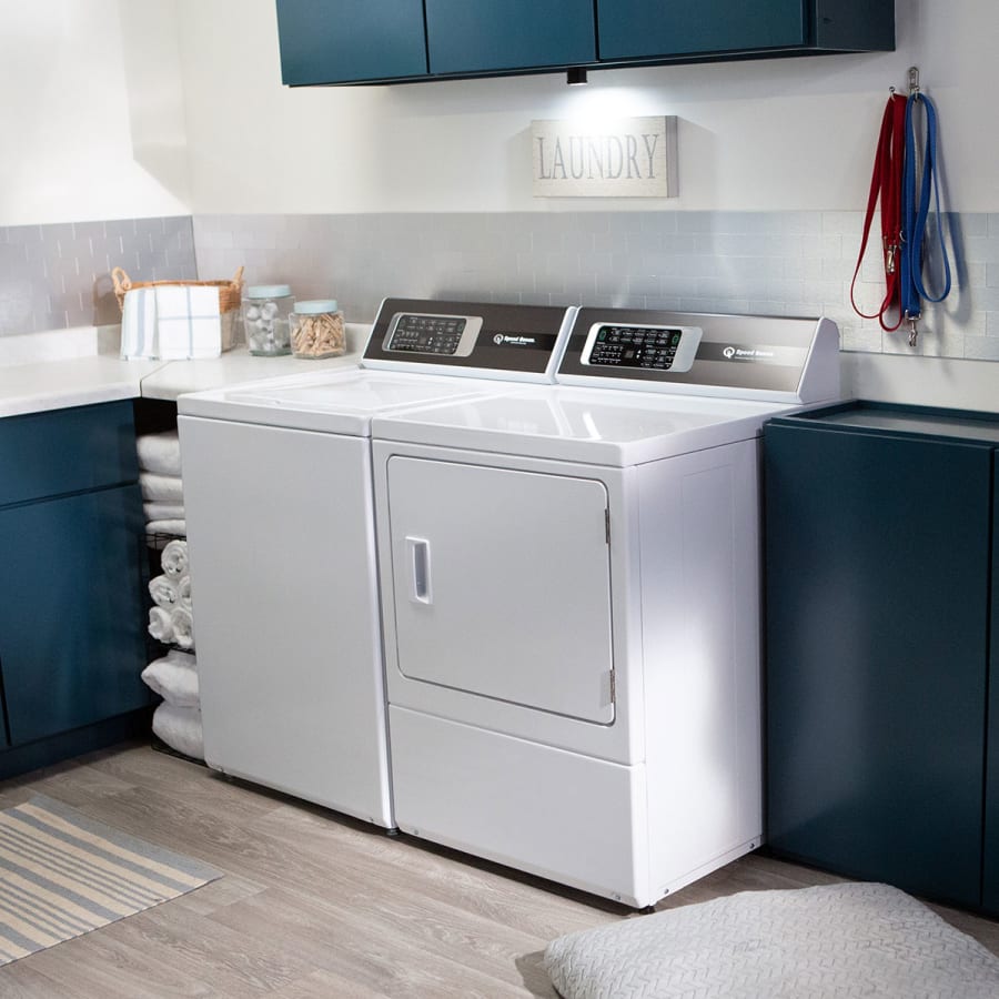 Washer and Dryer Lifestle