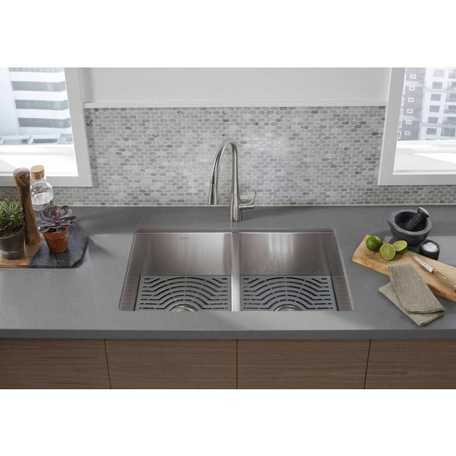 sterling-20024-pc-lifestyle-view-40