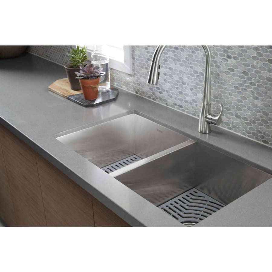 sterling-20024-pc-lifestyle-view-70 sterling-20024-pc-lifestyle-view-70