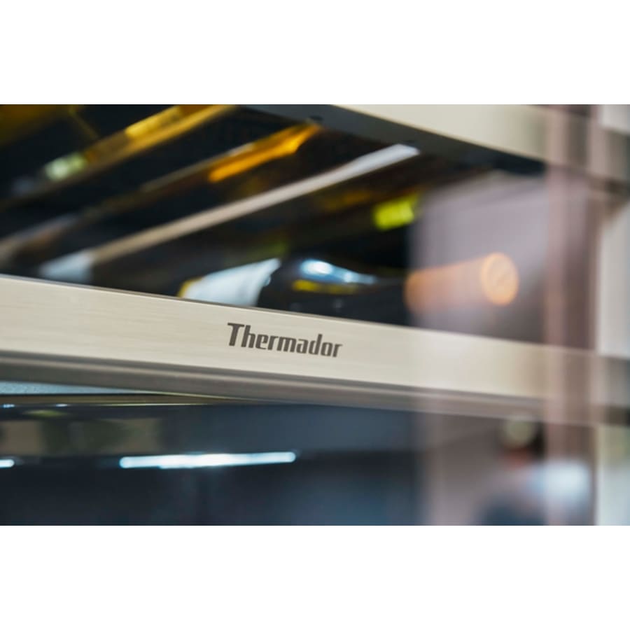 Thermador T24IW905SP Freedom 24 Inch Wide 92 Bottle Build
