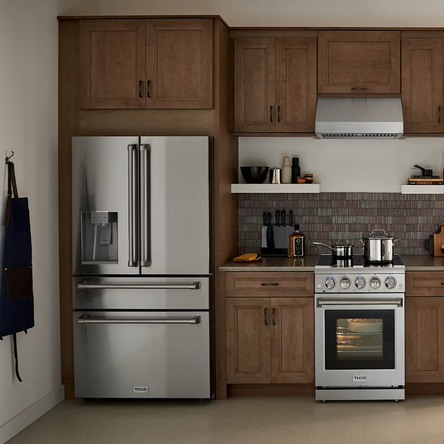 thor-kitchen-36-inch-professional-refrigerator-with-ice-and-water-dispenser-straight-on-environment-trf3601fd