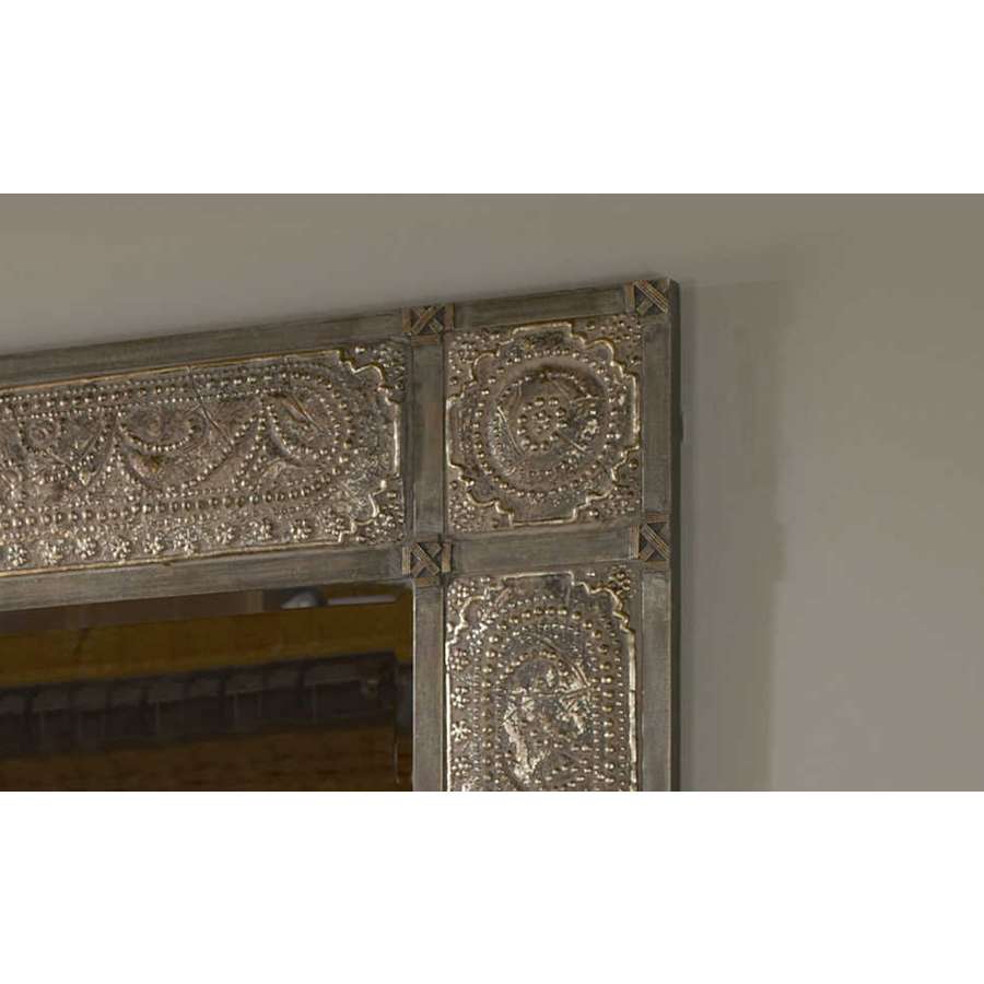 uttermost-11602-frame