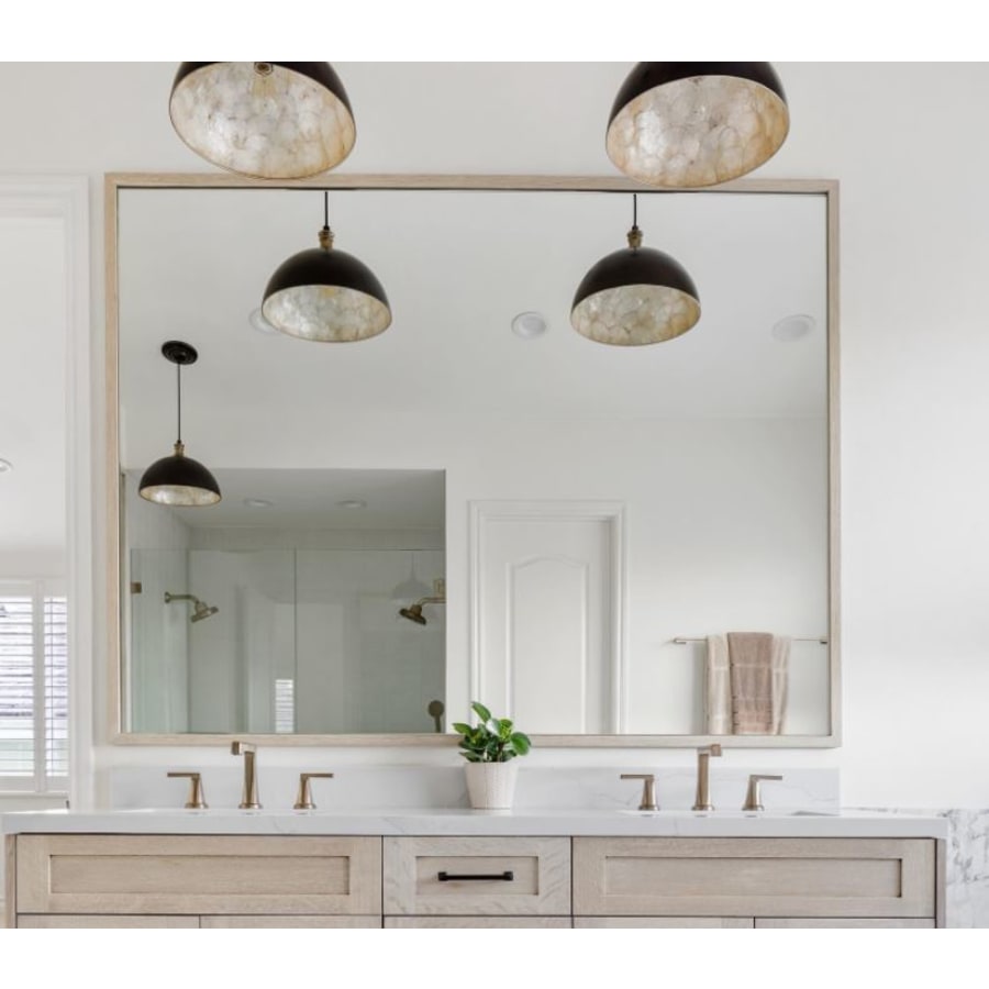 Uttermost placuna pendant top