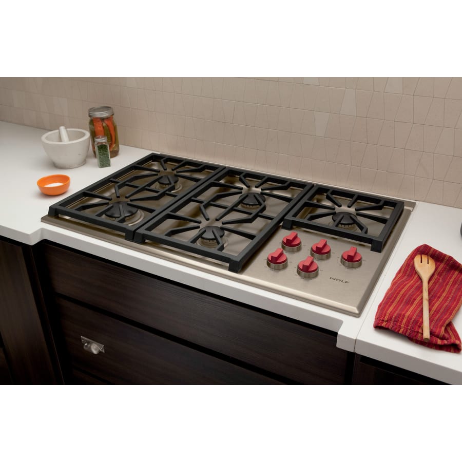 wolf-cg365p-lp-alternate-view-218 wolf-cg365p-lp-alternate-view-218