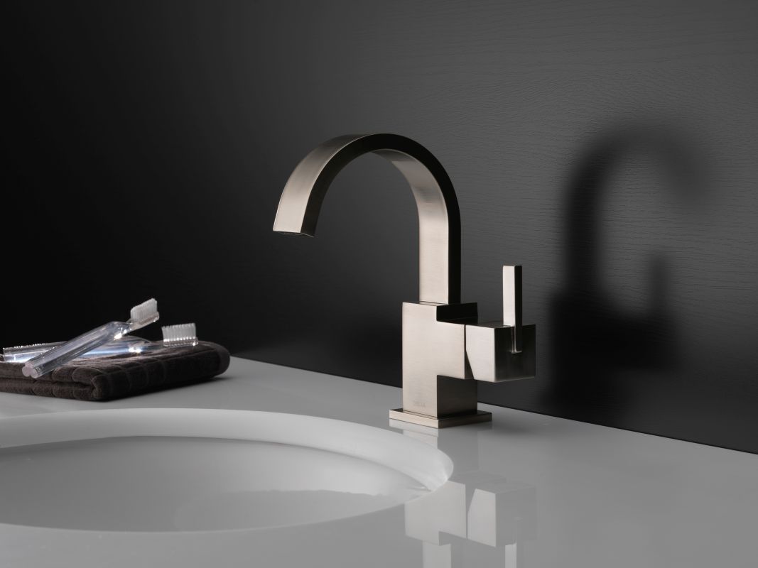 Faucet Com 553lf Cz In Champagne Bronze By Delta