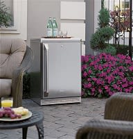 Stainless steel outdoor design