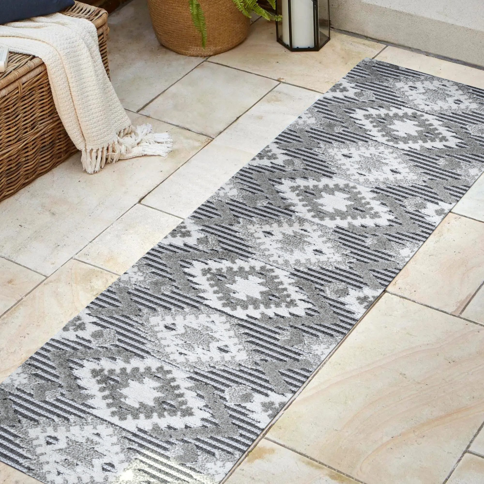Photos - Area Rug SOUTH JONATHAN Y Lighting SBH107-210  Beach 2' x 10' Polypropylene Geometric and Moroccan & Tribal Indoor/Outdoor Runner Gray 