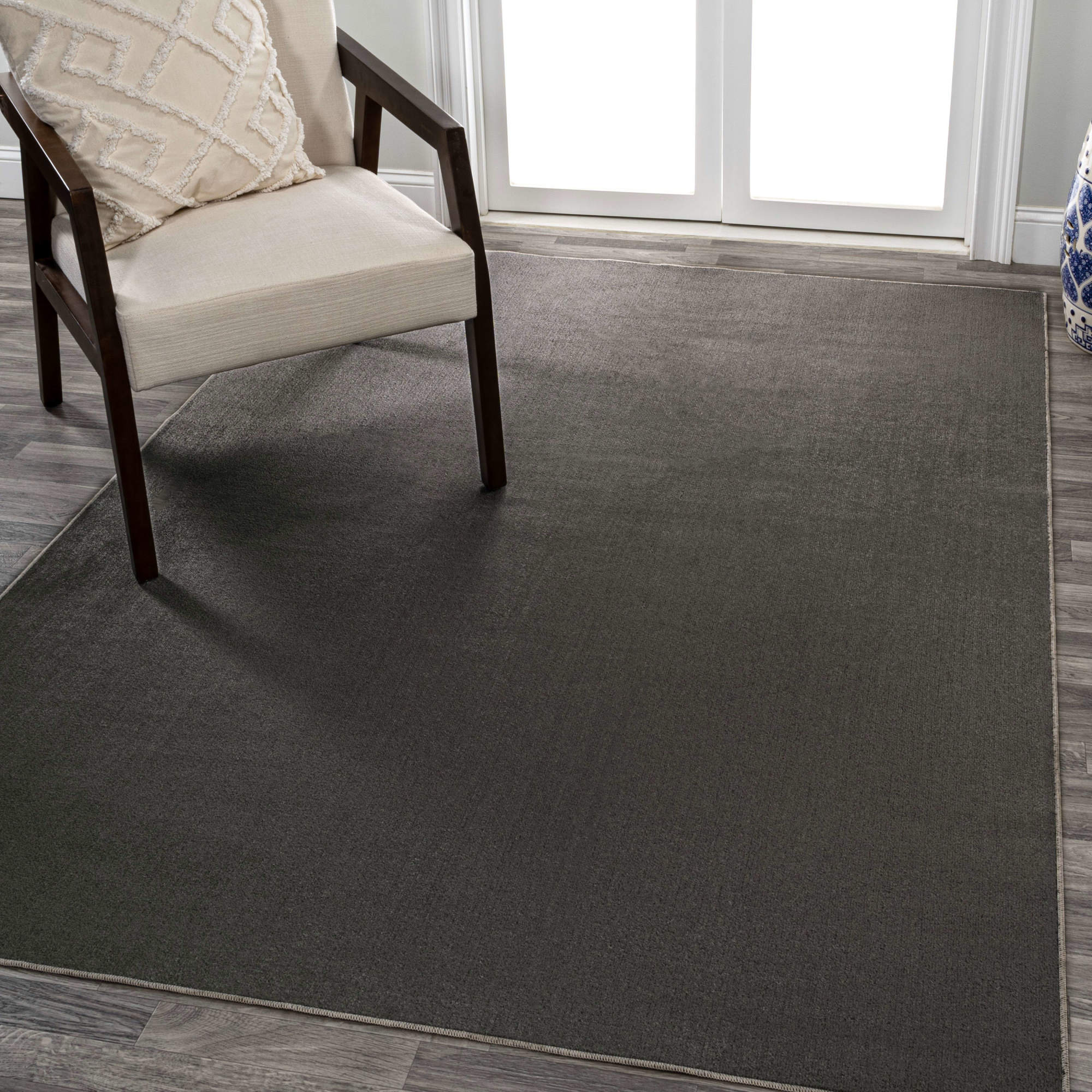 Photos - Area Rug SOLID JONATHAN Y Lighting WSH300-4 Washable 4' x 6' Polyester  Indoor Rectangular  Dark Gray Home Decor Rugs  