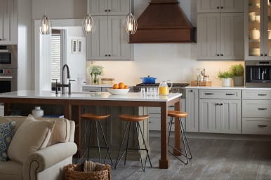 Craftsman under store cabinet light