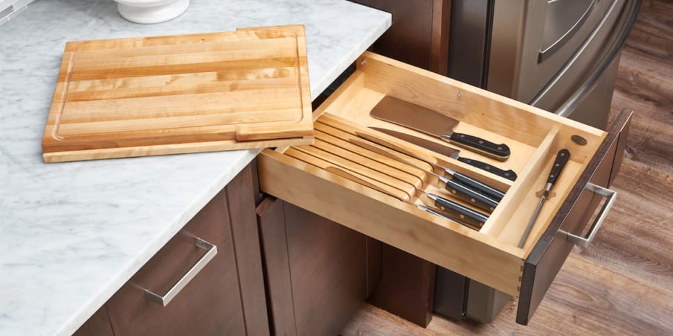 How to Organize Drawers In Your Kitchen :: Build.com