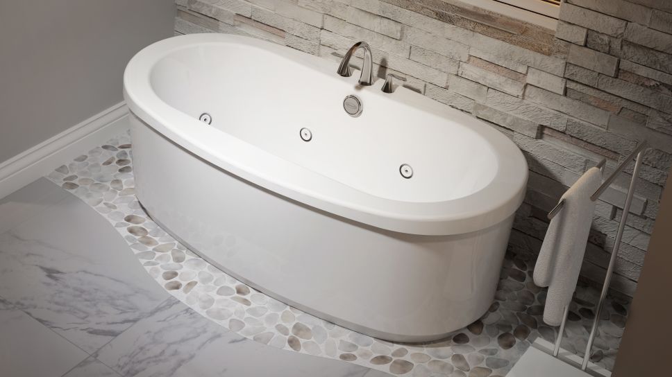 Our Latest Obsession The Jacuzzi Modena™ Freestanding Whirlpool Tub